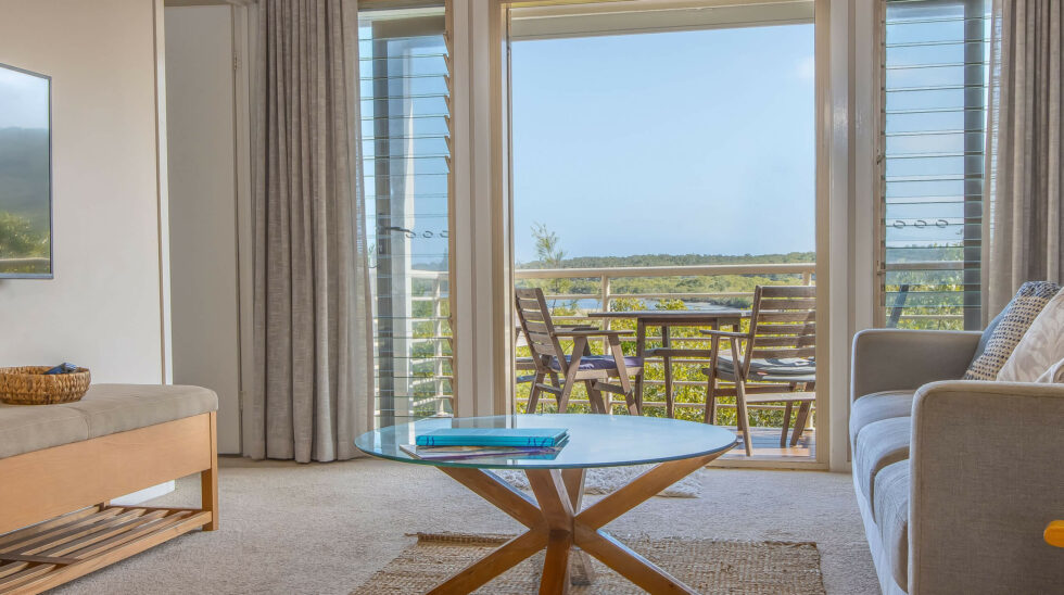 Hastings Cove Unit 21 Lounge